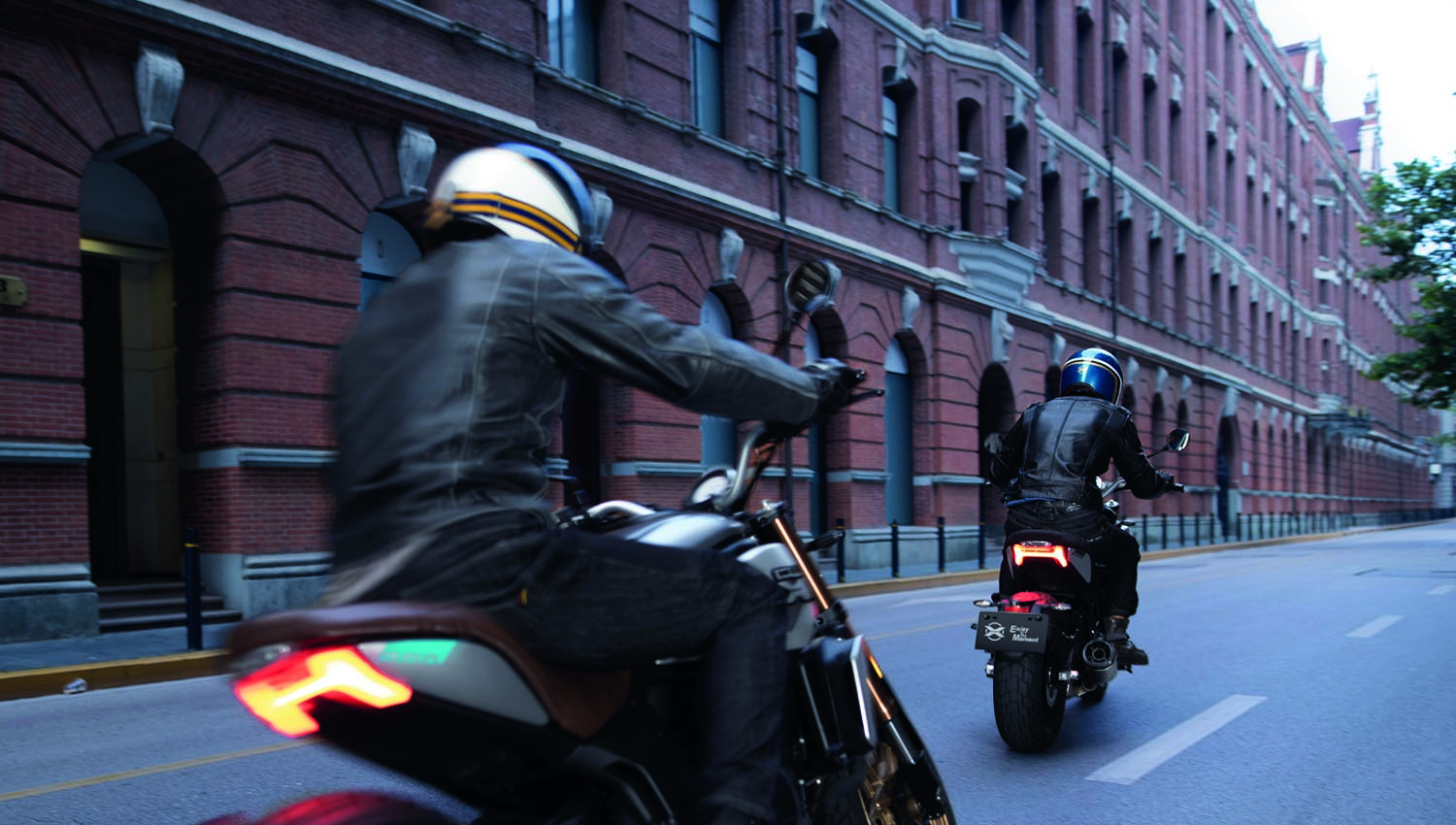 CF MOTO 700 CL-X HERITAGE