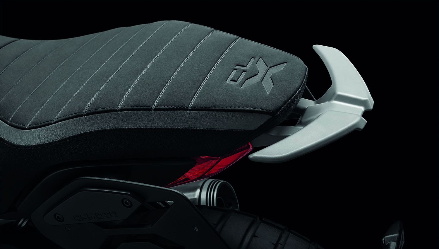 700CLXADV